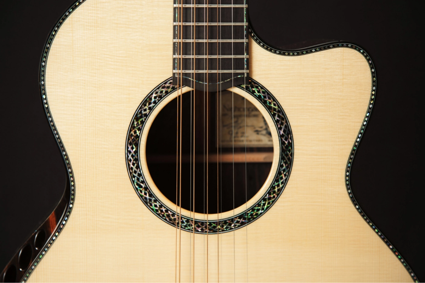 các dây đàn guitar