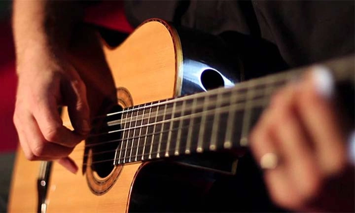 guitar đệm hát là gì