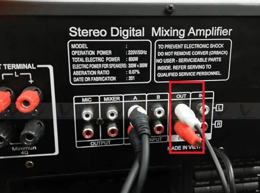 cách kết nối eq guitar với loa