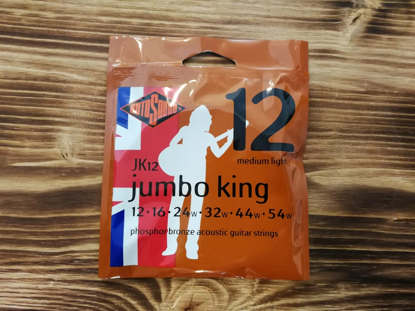 dây đàn guitar acoustic loại nào tốt