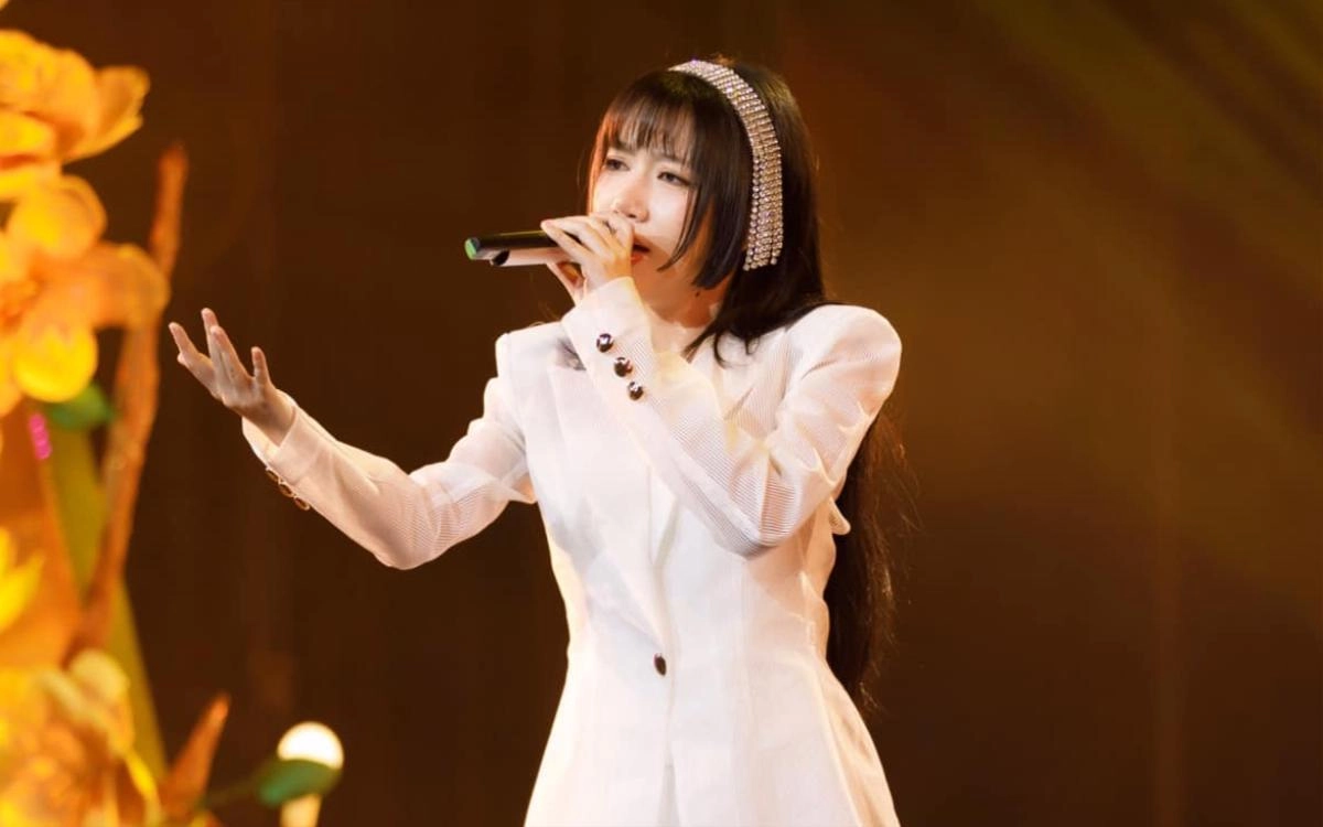 Lời bài hát Bát Cơm Mặn - Orange x Mew Amazing