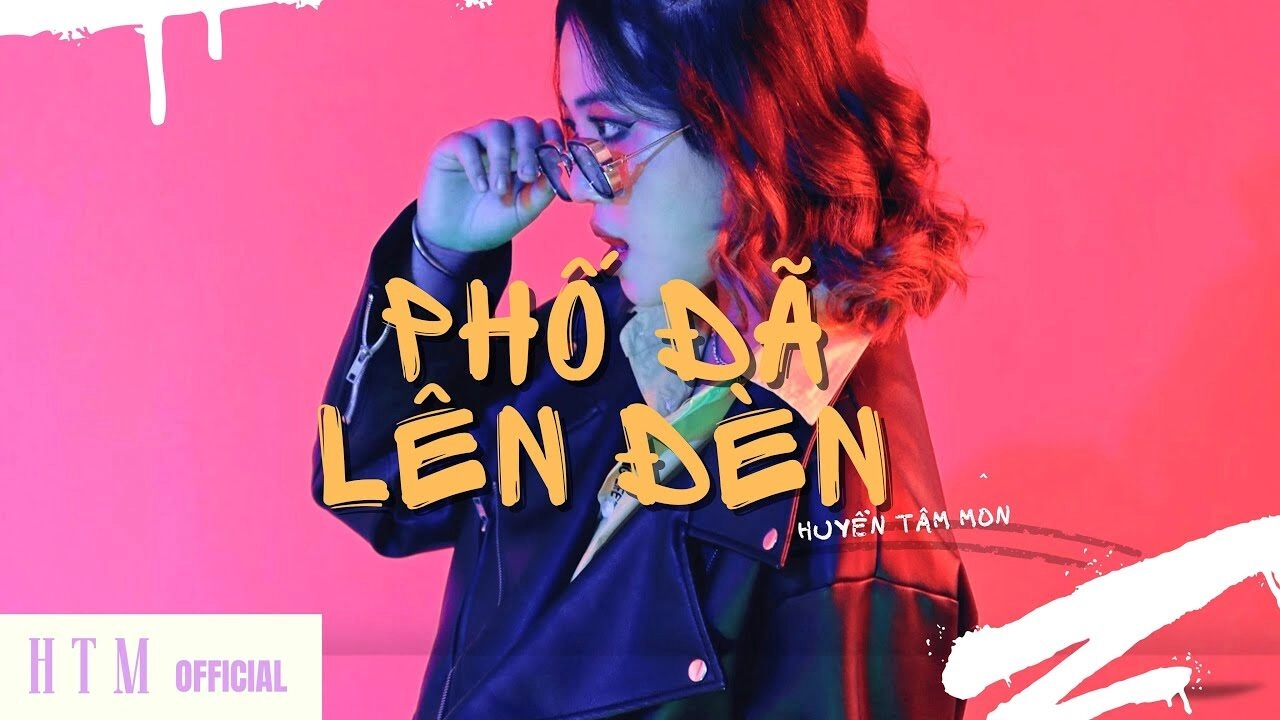 Lời bài hát Phố Đã Lên Đèn - Huyền Tâm Môn