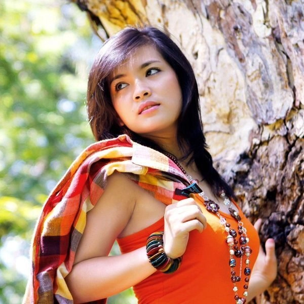 Đội Ca​​ - Quỳnh Như | Lời bài hát, hợp âm, MV