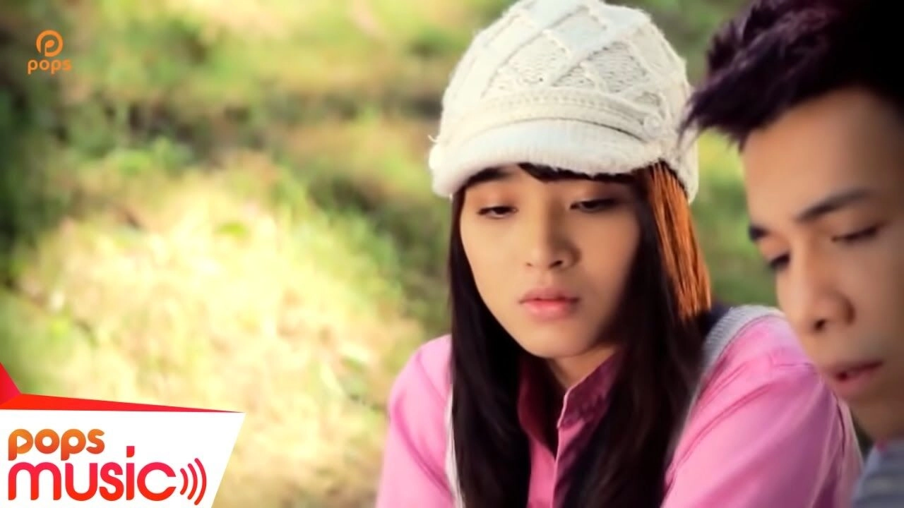 Viên Đá Nhỏ​​ - Hải Băng | Lời bài hát, hợp âm, MV