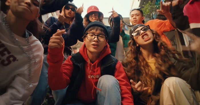 Càng Cua​​ - Low G | Lời bài hát, hợp âm, MV